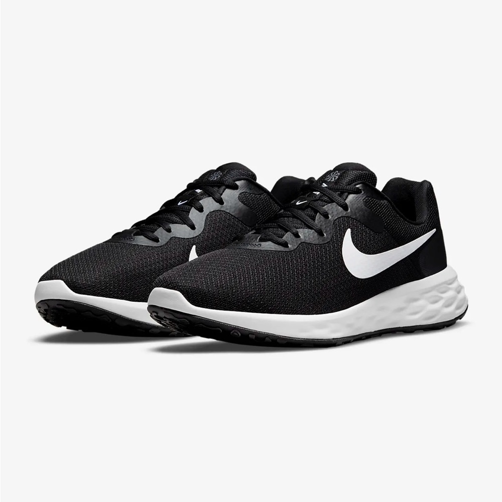 Nike Revolution 6 Men's Running Sneakers Shoes Extra Wide Size 11.5 Black/White